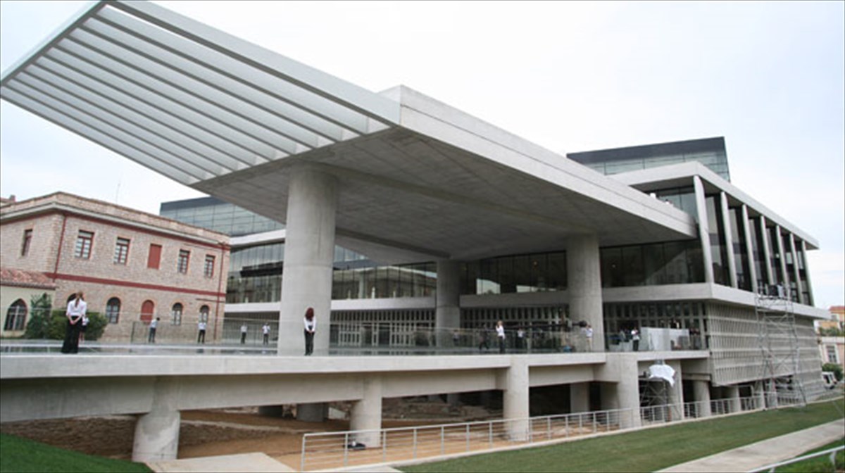 kalutero-mouseio-tou-kosmou-to-mouseio-tis-akropolis