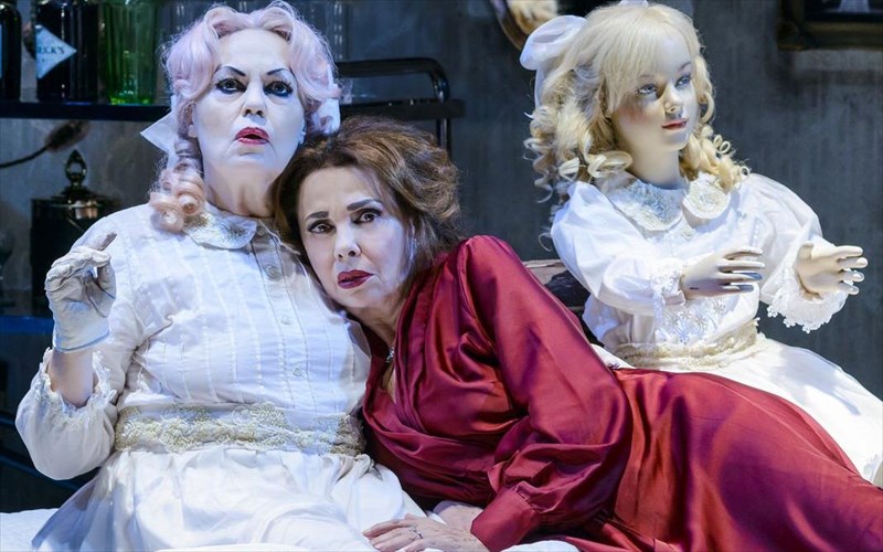 roula-pateraki-kai-mpetu-libanou-gia-proti-fora-mazi-sti-skini