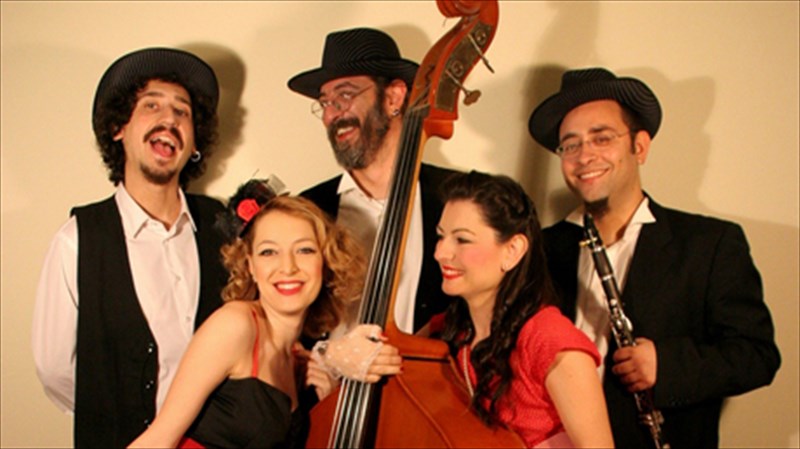 fthinoporines-mousikes-periplaniseis-ksekinoun-sto-half-note