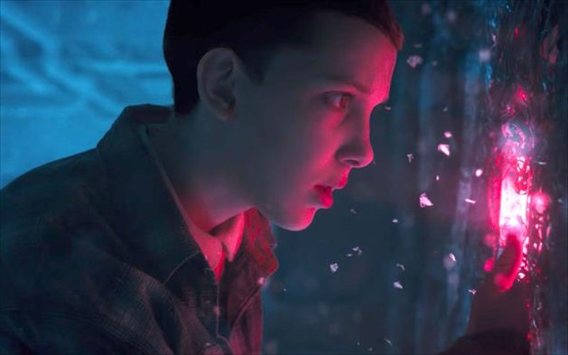 as-milisoume-gia-ti-deuteri-sezon-tou-stranger-things