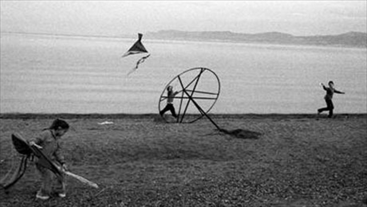 zoum-sto-festibal-dafnis-ymittou-me-fotografikes-ektheseis