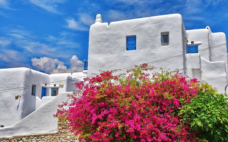 52-ebdomades-stin-ellada-fotografiko-taksidi-stis-tesseris-epoxes