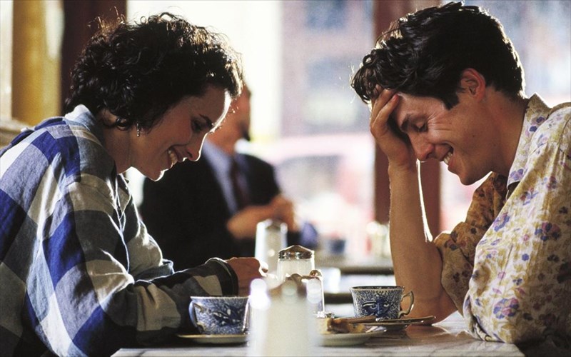 oi-tesseris-gamoi-kai-mia-kideia-erxontai-stin-tileorasi