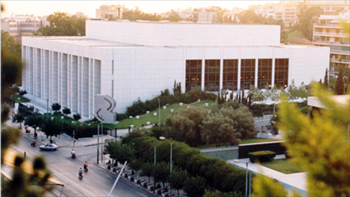 h-plousia-mousiki-protasi-tou-megarou-gia-ti-nea-sezon