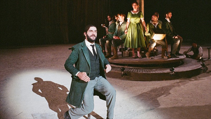 amfitruon-gia-duo-bradies-sto-irodeio