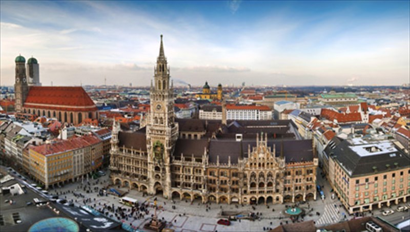 monaxo-i-poli-tis-koultouras-tis-paradosis-kai-tis-mpiras-giortazei-poli-tis-koultouras-tis-paradosis-kai-tis-mpiras-giortazei