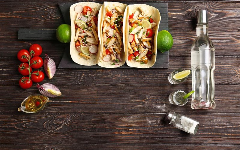 me-poia-piata-tairiazei-i-tekila-tekila