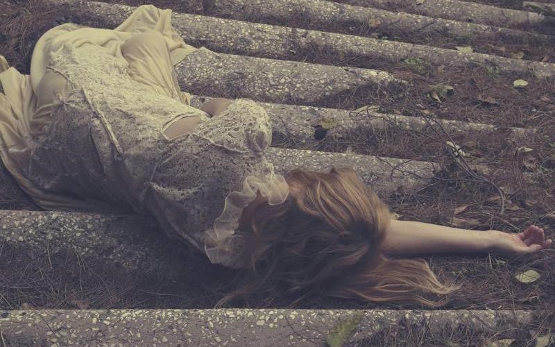 despoinis-tzoulia-ksana-sto-apo-mixanis-theatro