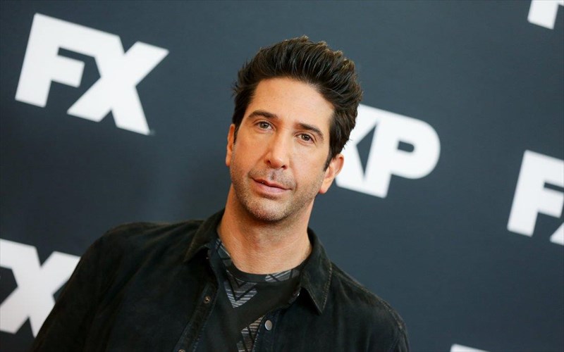 ta-koinonika-minumata-tou-david-schwimmer-gia-ti-seksoualiki-parenoxlisi