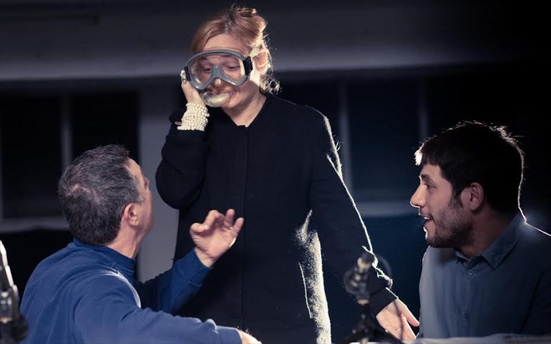 i-antigoni-ston-lonely-planet-tis-lenas-kitsopoulou