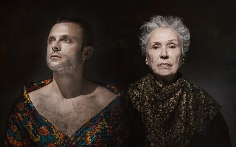 o-agamemnonas-ton-xatzi-koumentaki-epistrefei-sto-thiseion-koumentaki-epistrefei-sto-thiseion