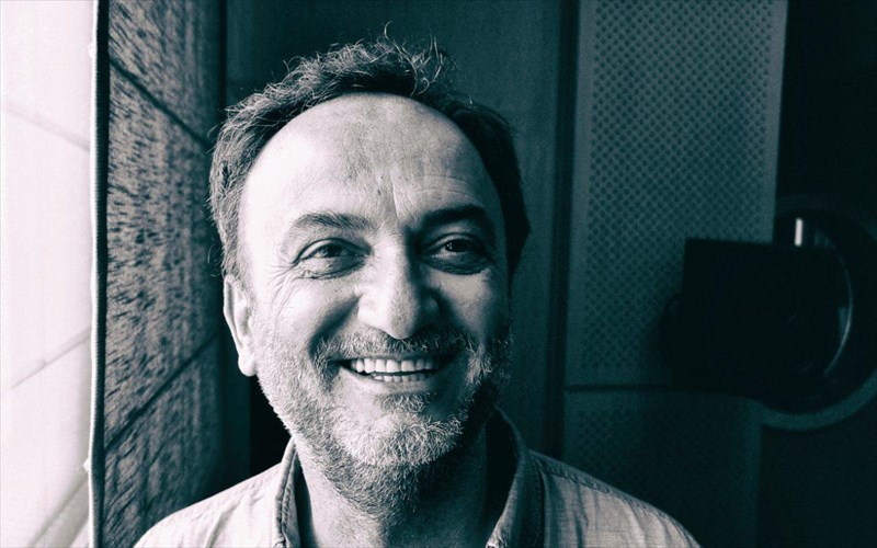 mia-istoria-tou-thodori-gkoni-kathodon-pros-ta-xristougenna