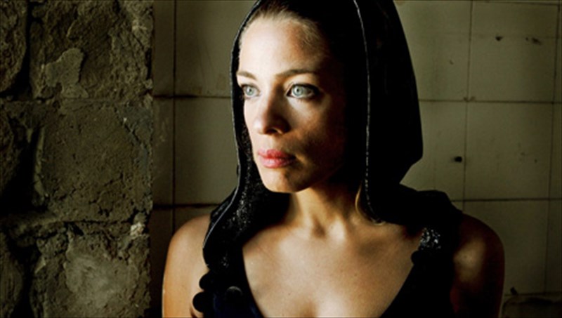 merikes-miteres-den-pethainoun-potesti-skini-tou-theatrou