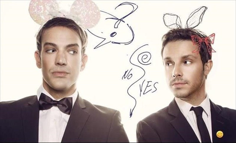 smiley-ksana-mes-stis-giortes-gia-makalia--theoxari-theoxari