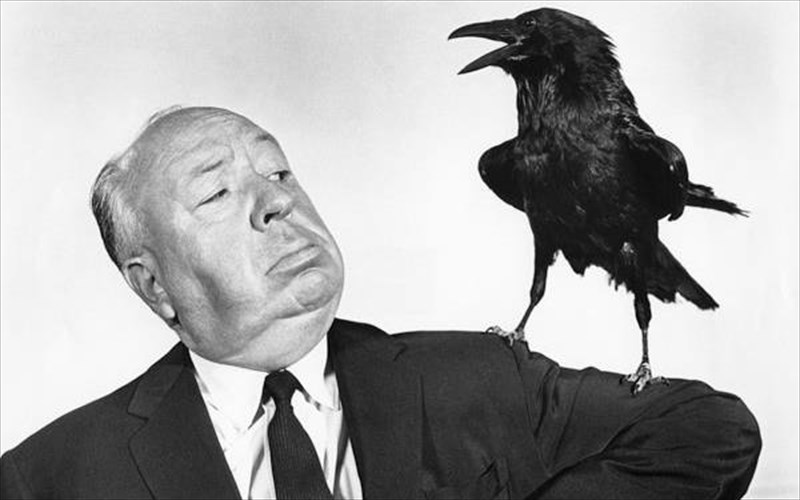 oi-silent-move-kai-o-xaris-lamprakis-ntunoun-mousika-ta-poulia-tou-alfred-hitchcock-xaris-lamprakis-ntunoun-mousika-ta-poulia-tou-alfred-hitchcock