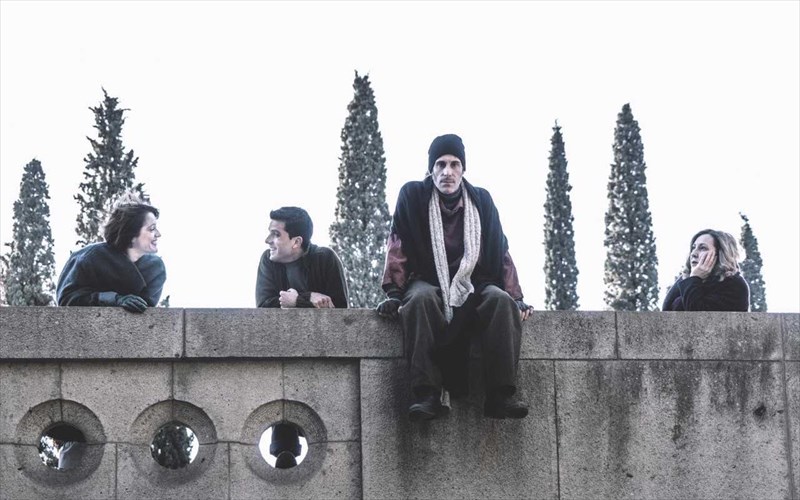 duo-akatalliles-parastaseis-kai-mia-mauri-komodia-erxontai-to-2018-sto-kthbe