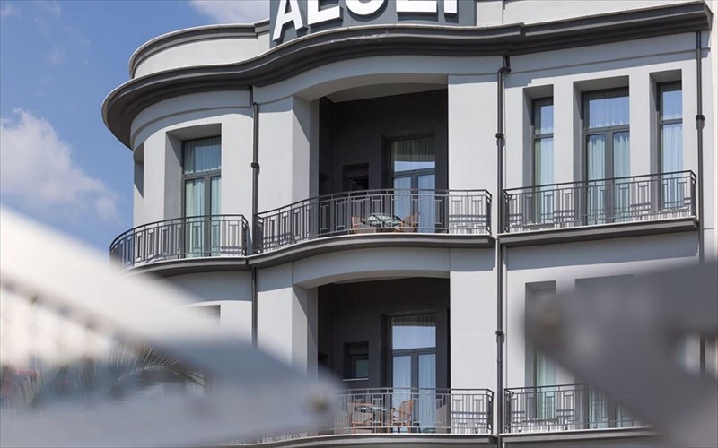 ena-long-weekend-ston-bolo-kai-to-aegli-hotel