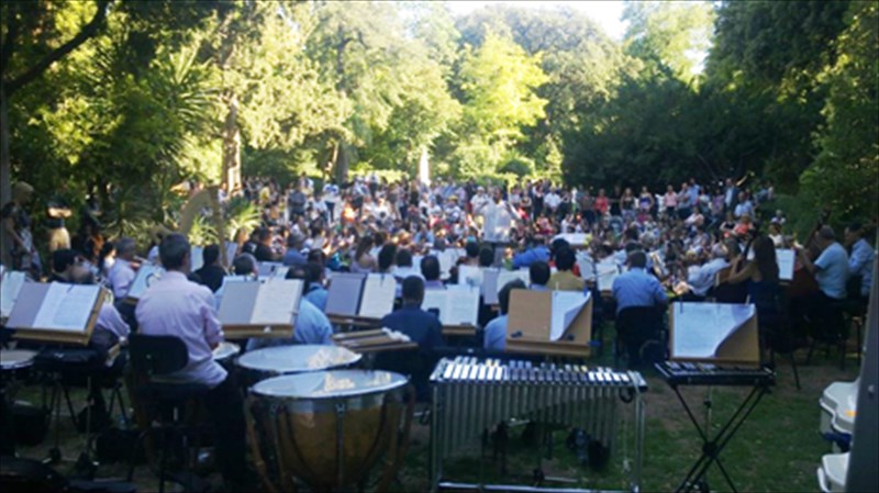 melodiko-apogeuma-ston-ethniko-kipo