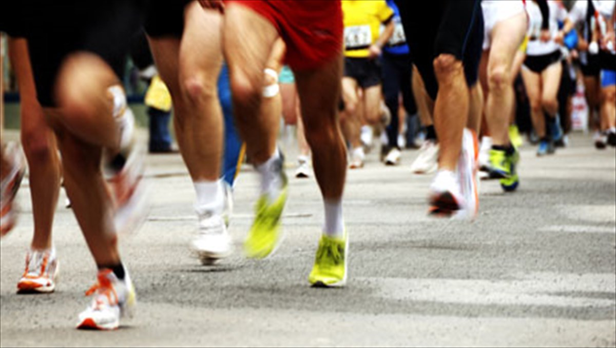 oi-ergazomenoi-trexoun