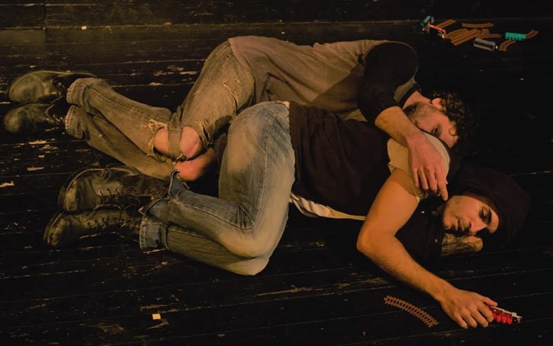 to-ainigma-tou-nikola-pantazi-sto-bafeio--lakis-karalis-lakis-karalis