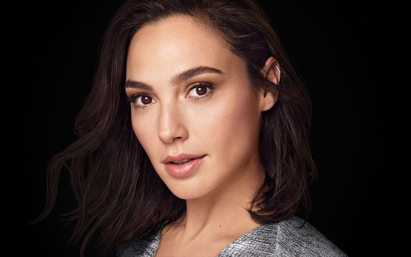 poios-fobatai-tin-gal-gadot