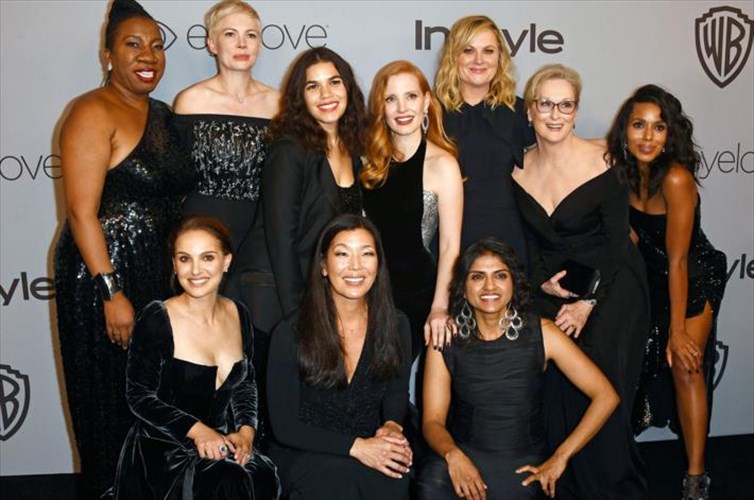 poies-einai-telika-oi-gunaikes-me-ta-maura