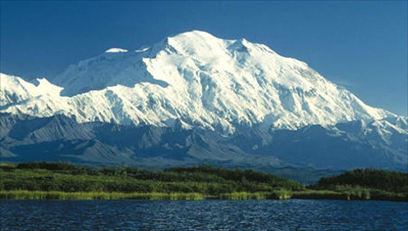 ta-10-pio-diasima-bouna-tou-kosmou