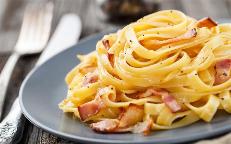 giortazoume-tin-imera-italikis-kouzinas-se-eksi-estiatoria