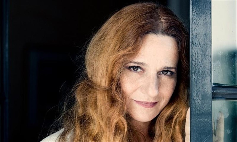 me-tin-euanthia-rempoutsika-ksanazoume-tin-bradia-ethnikis-anatasis-tou-1968-kai-tin-aek