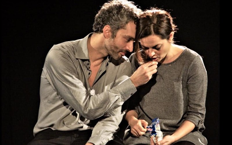 eos-tin-1i-martiou-sto-apo-mixanis-theatro-mia-pornografiki-sxesi