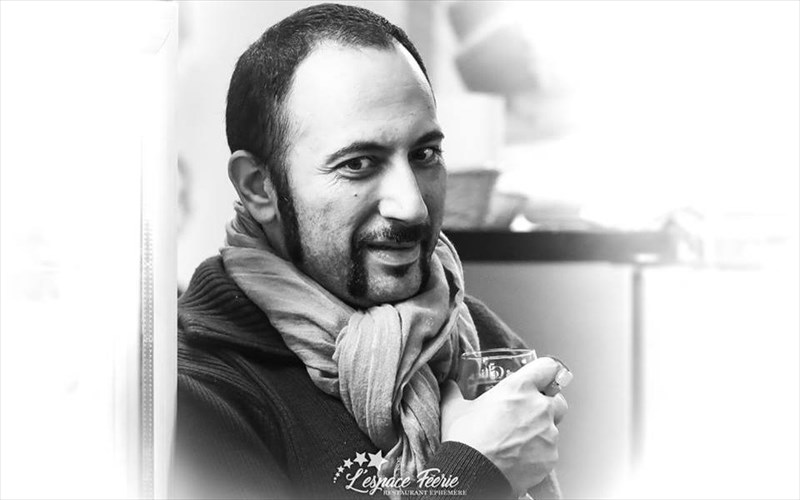 milisame-me-ton-nikola-pelegrini-kai-mathame-ta-mustika-enos-ellina-sef-sto-eksoteriko