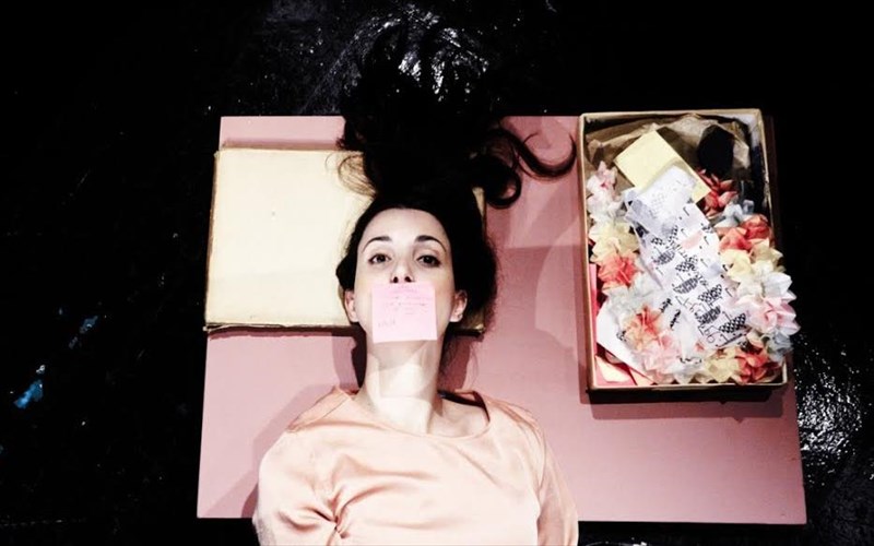 ola-auta-ta-uperoxa-pragmata-me-tin-melina-theoxaridou-ksana-sti-skini