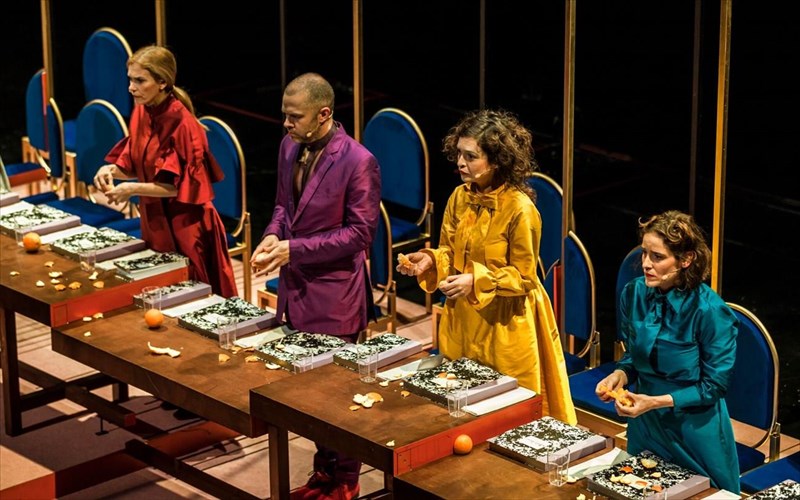 kritiki-mustiko-deipno-zonton-kai-nekron