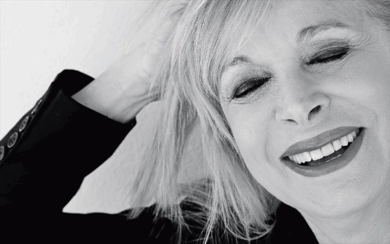 kathe-pempti-kurie-niarxo-me-tin-anna-fonsou