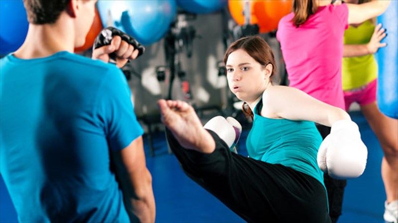 street-fight-athlisi-kai-autoamuna