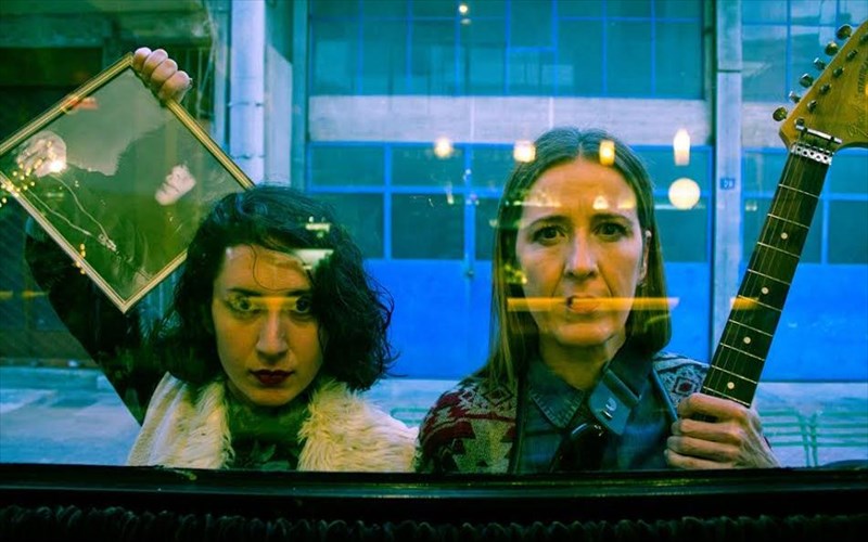 leontios-kai-lena-sto-kentro-elegxou-tileoraseon