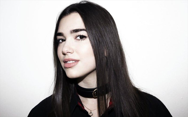 ena-dis-views-gia-to-neo-binteoklip-tis-dua-lipa-sto-youtube