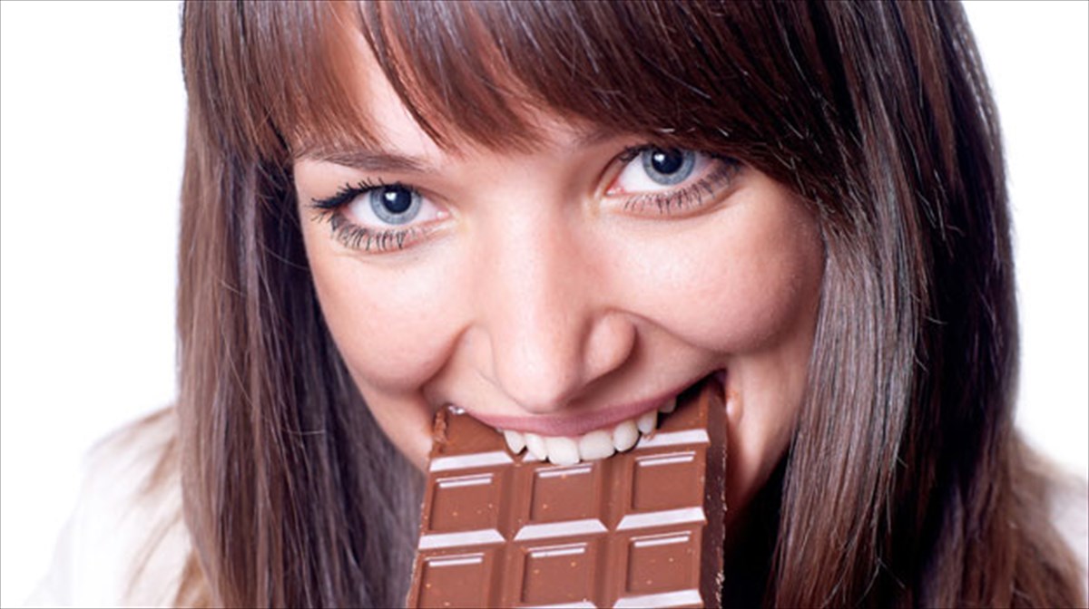 i-uperkatanalosi-sokolatas-krubei-katathlipsi