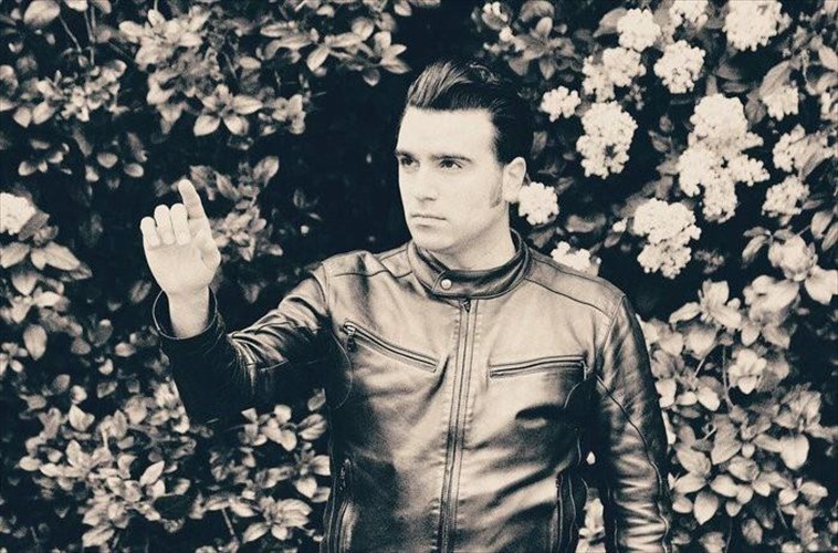 ypodexomaste-tin-anoiksi-me-ton-giorgo-zerbo