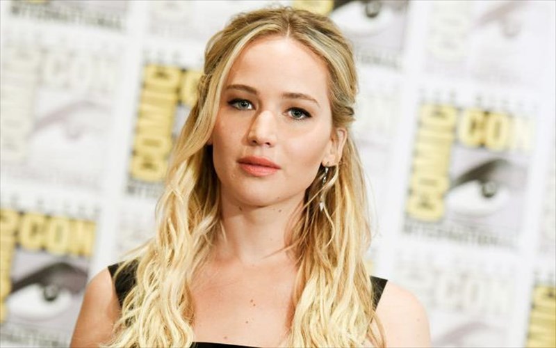 i-Jennifer-lawrence-sxediazei-seira-ntokimanter-gia-ta-kinimata-times-up-kai-metoo