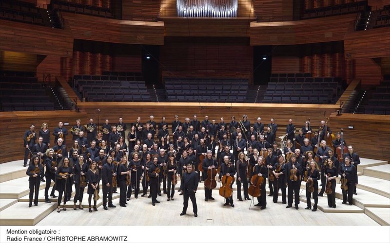 duo-birtouozoi-tou-pianou-dinoun-rantebou-sto-megaro