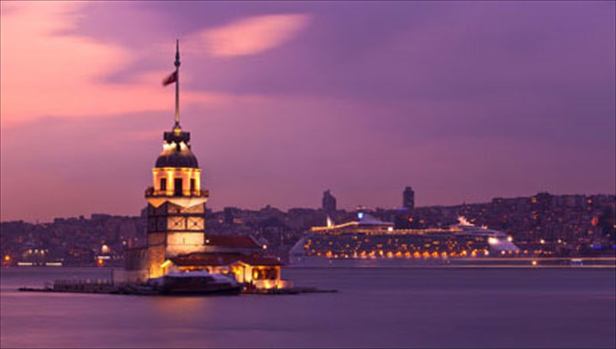 piso-apo-tis-kleistes-portes-tis-ypsilis-pulis