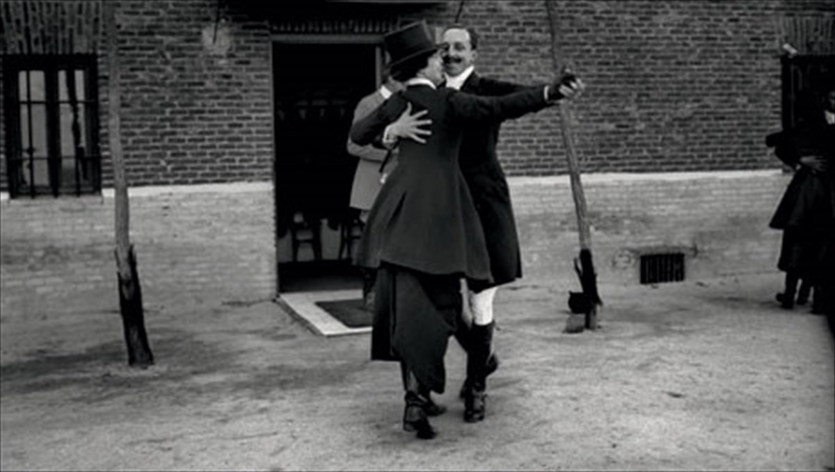 enas-ksexasmenos-fotografos-apokaluptei-ton-ispaniko-emfulio