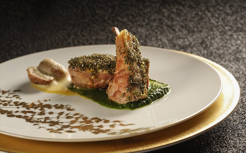 i-makedoniki-kouzina-exei-tin-timitiki-tis-sto-salonica-restaurant-tou-makedonia-palace