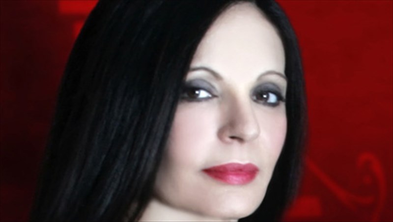 efi-mouriki-zisame-gia-polla-xronia-me-ti-didaktoria-tis-mi-skepsis