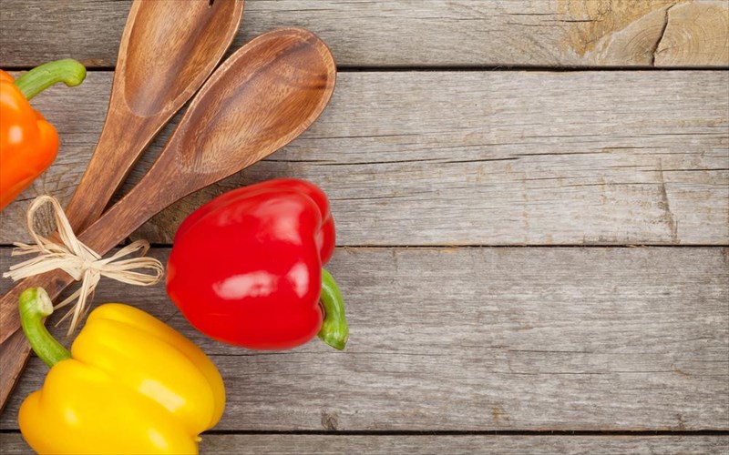 deka-sunithismena-lathi-pou-kanoume-otan-mageireuoume