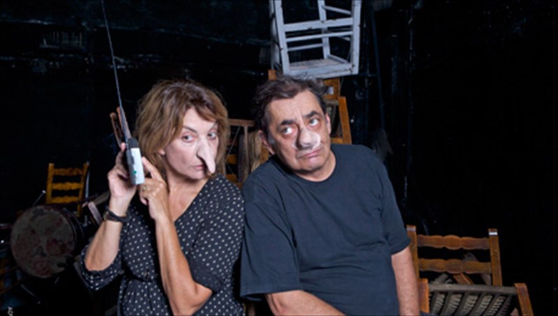 antonis-kafetzopoulos-olia-lazaridou-epilegoun-theatro-tou-paralogou