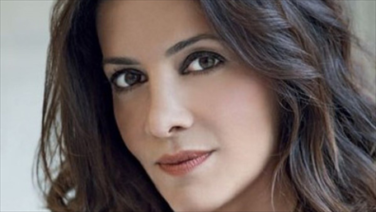 katerina-lexou-einai-mia-eukairia-olo-auto-pou-mas-sumbainei