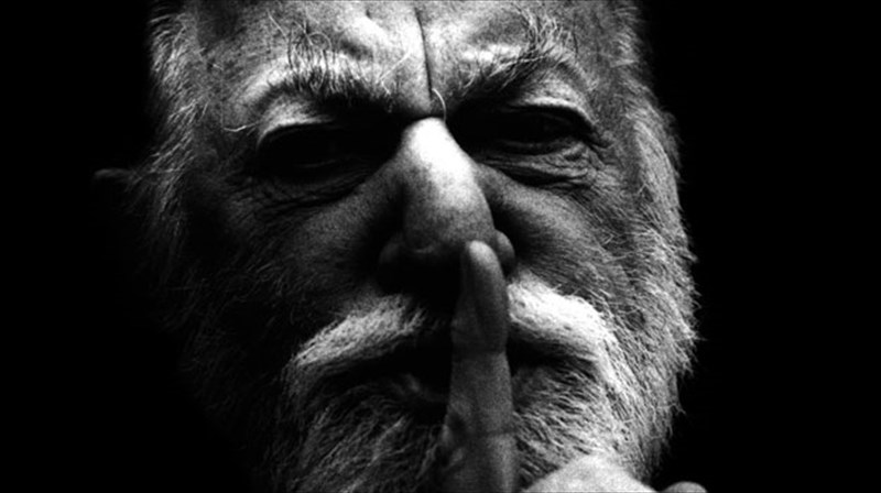 o-ilias-petropoulos-paramenei-zontanos-sta-eksarxeia