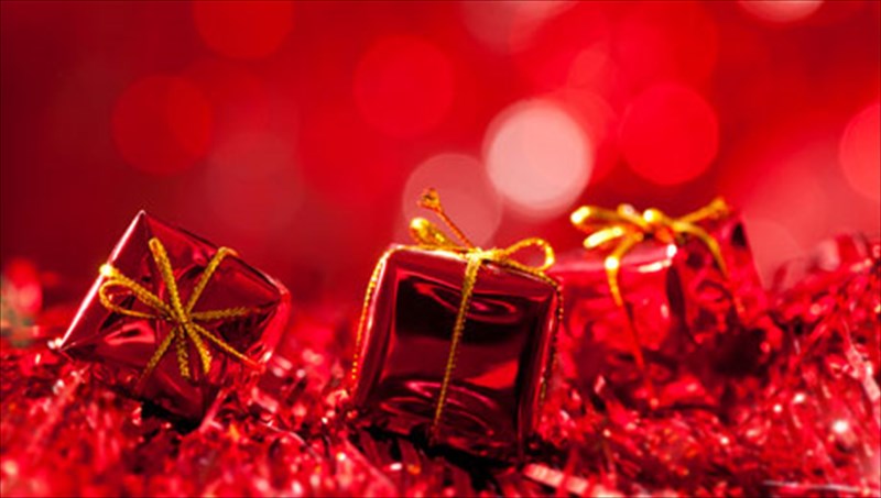 xristougenniatika-bazaar-poia-pou-kai-pote